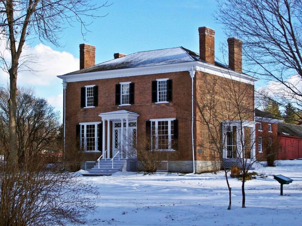 A Stately Mansion At Picton Ontario - Member's own albums - ArtFreaks.com